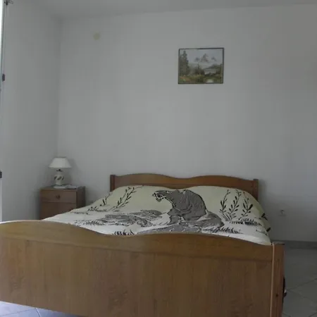 Apartament Studio In With Terrace, Air Conditioning, Washing Machine Medulin