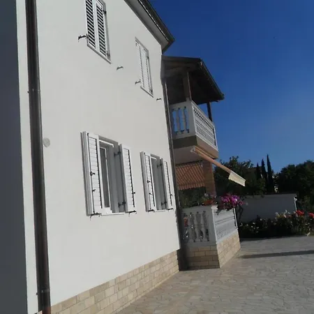 Apartament Studio In With Terrace, Air Conditioning, Washing Machine