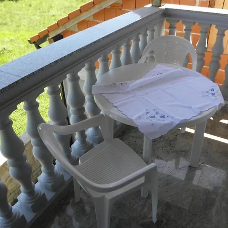 Studio In With Terrace, Air Conditioning, Washing Machine * Medolino